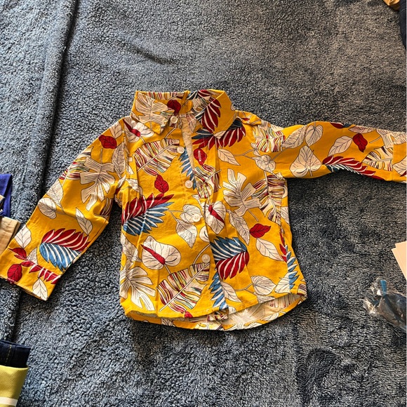 2 piece yellow suit for 2 year old toddlers - Picture 4 of 4